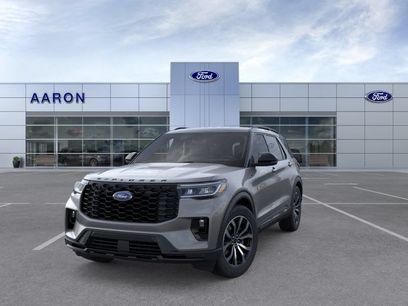 New 2025 Ford Explorer ST-Line w/ Premium Package