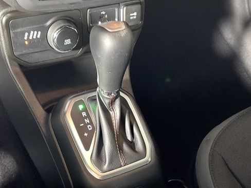 Used 2023 Jeep Renegade Latitude w/ Sun/Sound Group image 18