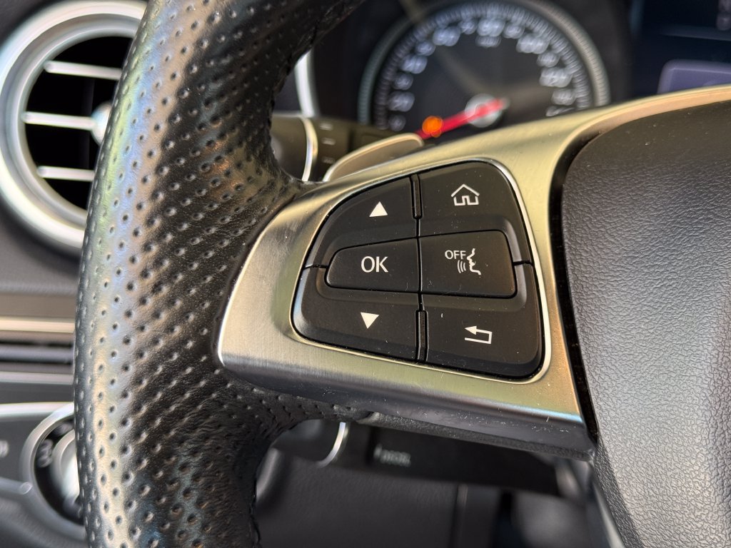 Used 2015 Mercedes-Benz C 300 Sedan image 24