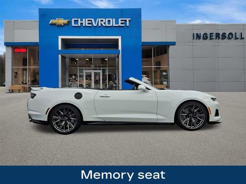 Used 2022 Chevrolet Camaro ZL1 image 9