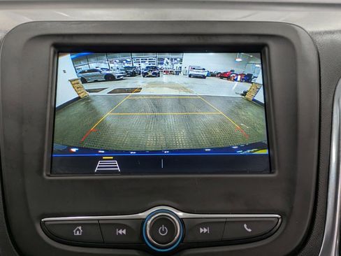 Used 2019 Chevrolet Equinox LT AWD/4WD image 13
