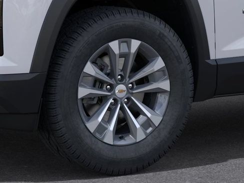 New 2026 Chevrolet Equinox LT FWD image 9