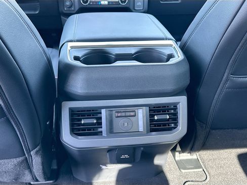 New 2026 Ford F250 Lariat w/ Black Appearance Package image 18