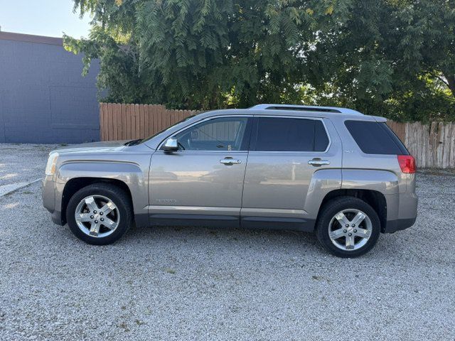 Used 2012 GMC Terrain SLT FWD image 2