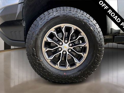 Used 2018 Chevrolet Colorado ZR2 image 8