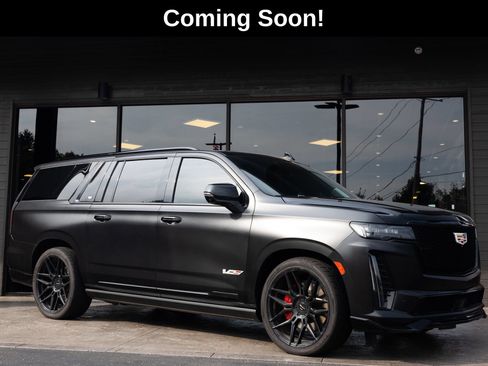 Used 2023 Cadillac Escalade ESV V w/ LPO, ONYX Package AWD/4WD image 1
