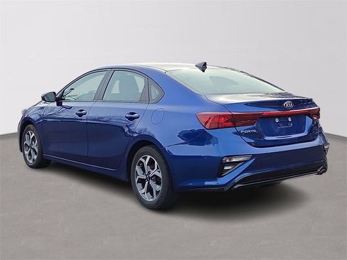Used 2020 Kia Forte LXS image 4