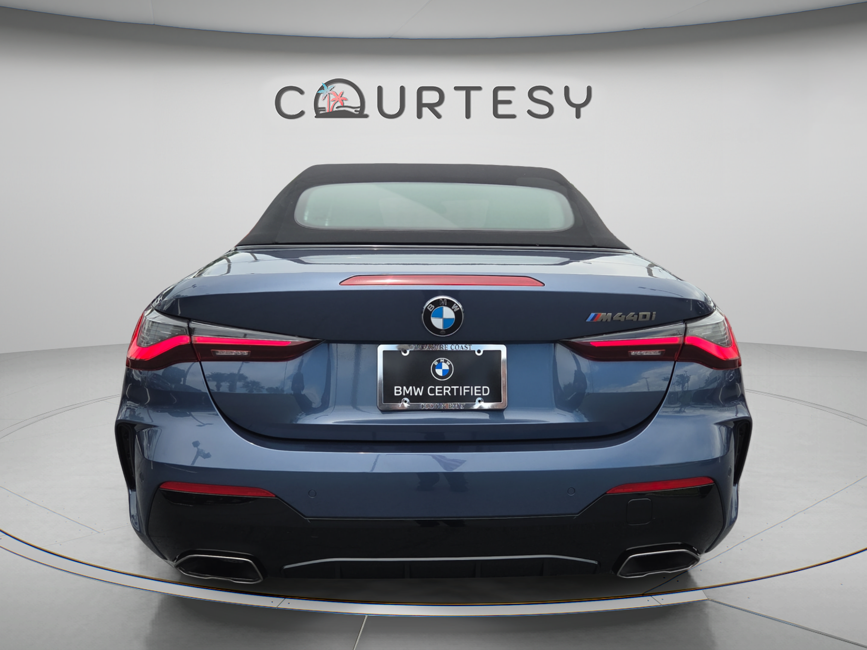Used 2022 BMW M440i Convertible w/ Premium Package RWD image 4
