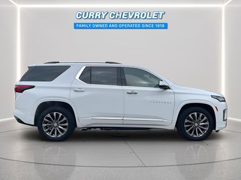 Used 2023 Chevrolet Traverse Premier image 14
