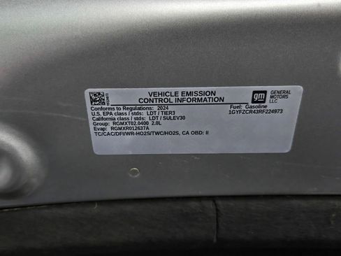 Used 2024 Cadillac XT4 Premium Luxury image 28