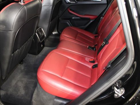 Used 2019 Porsche Macan S image 27