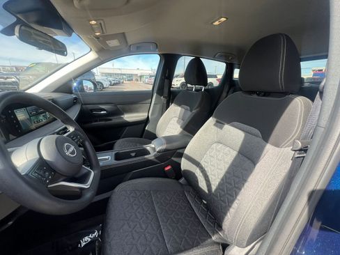 Used 2025 Nissan Kicks SV image 36