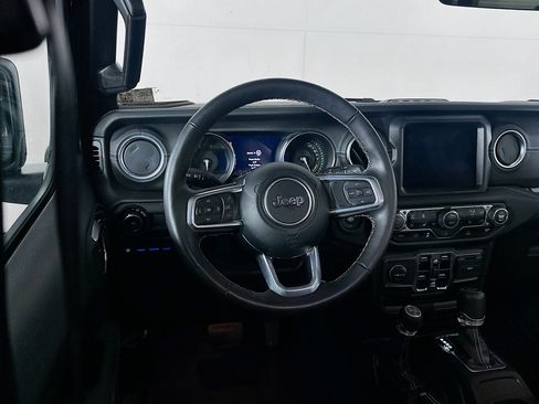 Used 2023 Jeep Wrangler Unlimited Sahara w/ Cold Weather Group AWD/4WD image 17