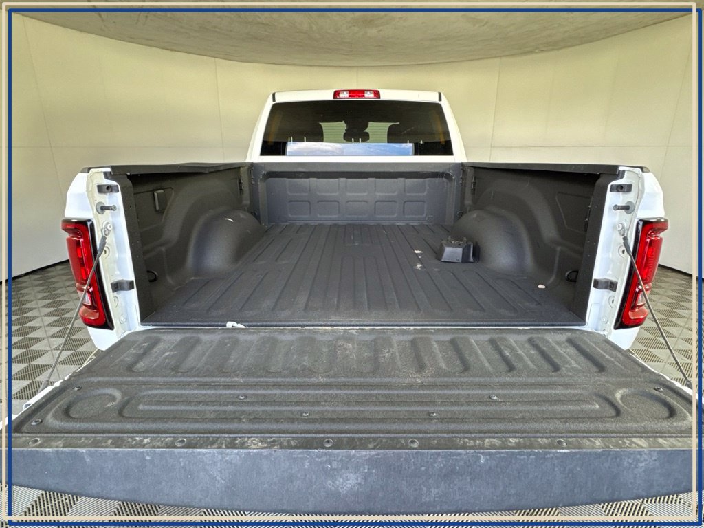 Certified 2026 RAM 2500 Big Horn AWD/4WD image 16