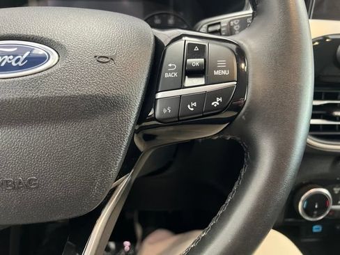Used 2022 Ford Escape SE w/ Cold Weather Package FWD image 22