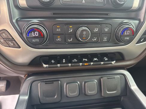 Used 2018 GMC Sierra 1500 SLT AWD/4WD image 21