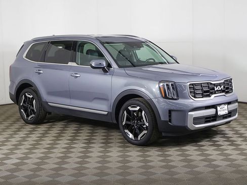 Used 2025 Kia Telluride S AWD/4WD image 60