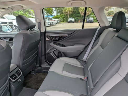 Certified 2025 Subaru Outback Onyx Edition AWD/4WD image 15
