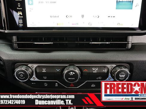 New 2026 Jeep Gladiator Sport AWD/4WD image 22