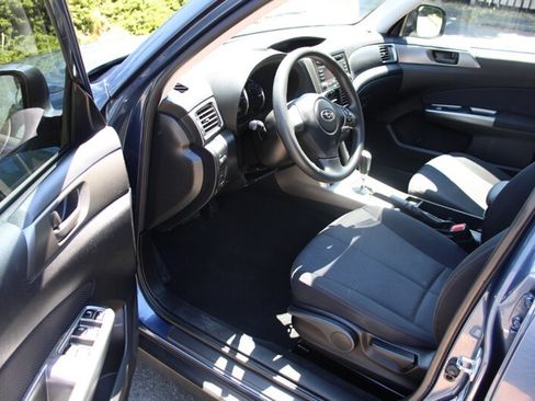 Used 2011 Subaru Forester 2.5X w/ Alloy Wheel Value Pkg AWD/4WD image 5