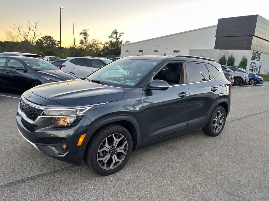 Certified 2021 Kia Seltos EX AWD/4WD image 3
