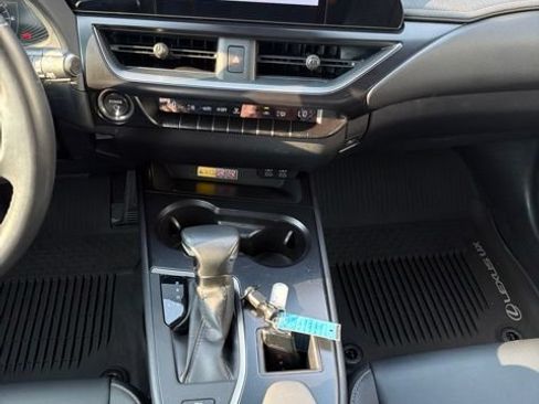 Used 2023 Lexus UX 250h AWD w/ Accessory Package (Z2) image 19