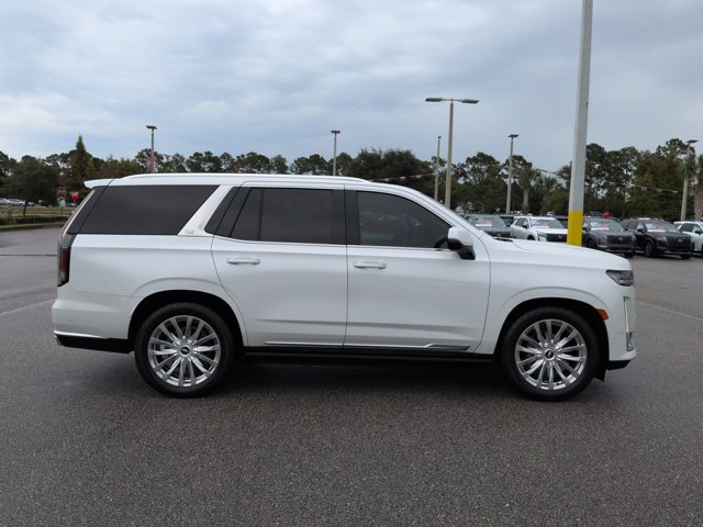 Used 2022 Cadillac Escalade Premium Luxury w/ Performance Package AWD/4WD image 4