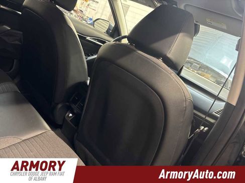 Used 2022 Kia Seltos S image 30