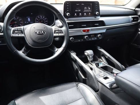 Used 2020 Kia Telluride S FWD image 5