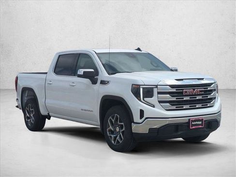 New 2026 GMC Sierra 1500 SLE image 7