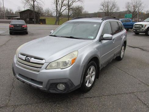 Used 2014 Subaru Outback 2.5i Limited w/ Moonroof Package image 1