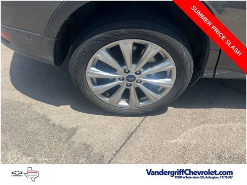 Used 2018 Ford Escape Titanium FWD image 6
