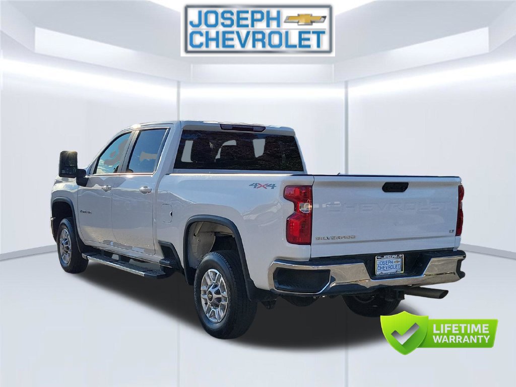 Used 2025 Chevrolet Silverado 2500 LT w/ Convenience Package AWD/4WD image 5