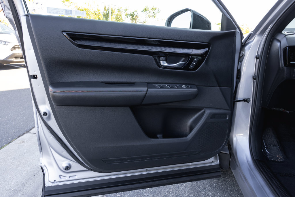 Used 2026 Honda CR-V Sport Touring image 13