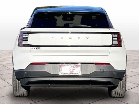 New 2026 Volvo EX30 Ultra w/ Climate Package image 6