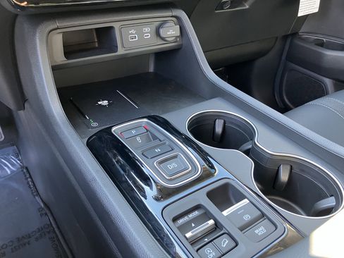 Certified 2025 Honda Pilot EX-L image 28