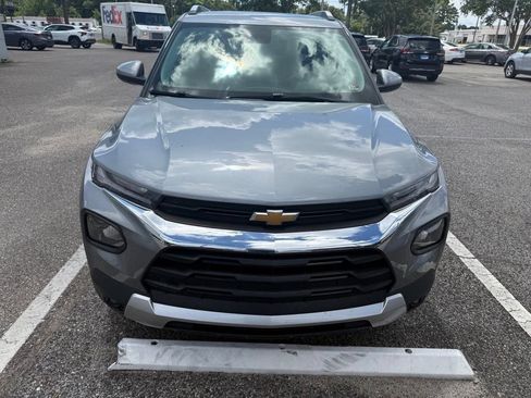 Used 2023 Chevrolet TrailBlazer LT FWD image 9