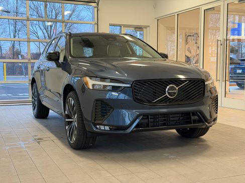 New 2026 Volvo XC60 B5 Ultra w/ Protection Package Premier AWD/4WD image 5