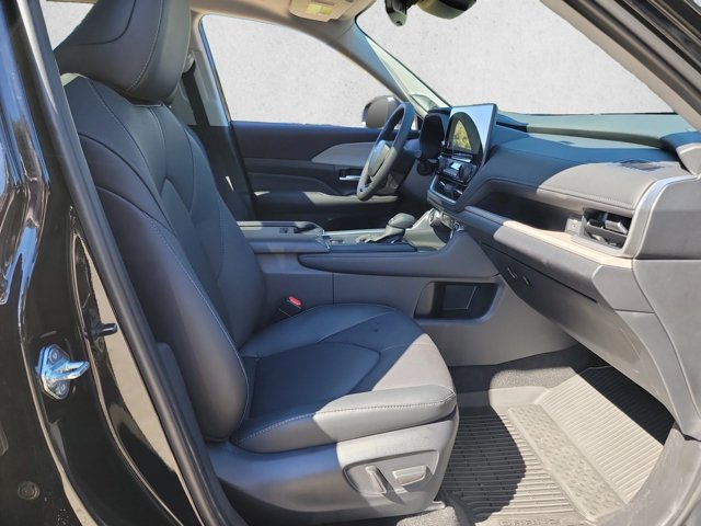 Used 2026 Toyota Grand Highlander AWD Hybrid image 25