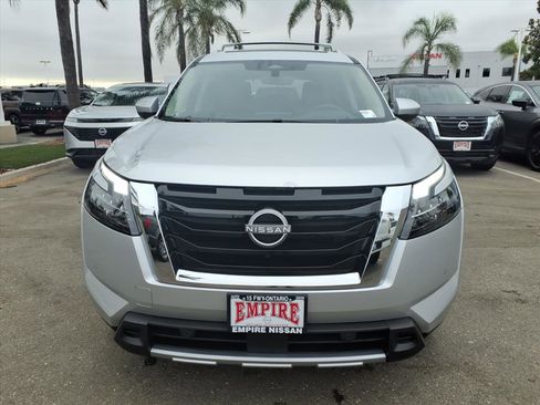New 2025 Nissan Pathfinder Platinum w/ Cargo Package image 2