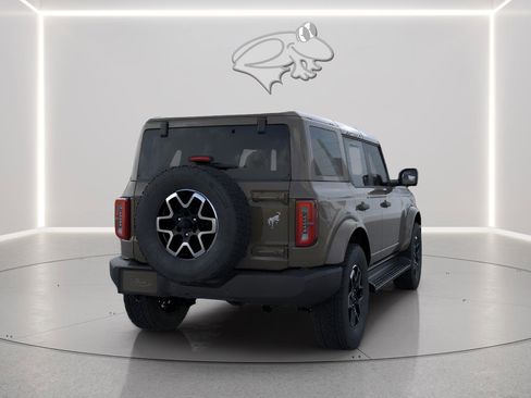New 2026 Ford Bronco Outer Banks AWD/4WD image 6