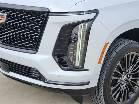 New 2026 Cadillac Escalade Platinum Sport w/ LPO, Floor Liner Package image 7