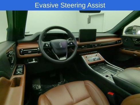 Used 2024 Lincoln Aviator Reserve w/ Equipment Group 201A AWD/4WD image 22
