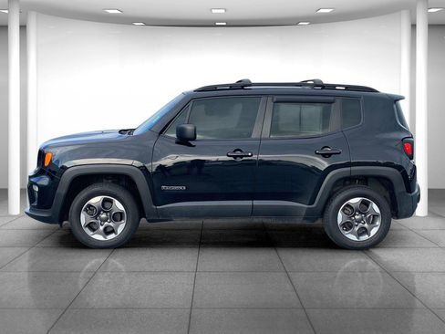 Used 2021 Jeep Renegade Sport image 4