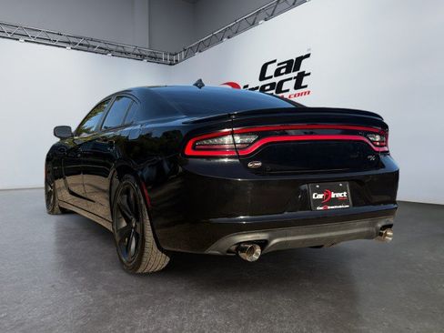 Used 2017 Dodge Charger R/T RWD image 11