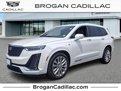 Certified 2023 Cadillac XT6 Premium Luxury w/ Platinum Package image 1