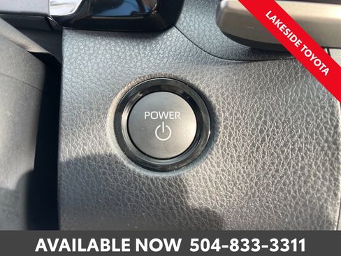 Used 2025 Toyota Camry XLE image 36