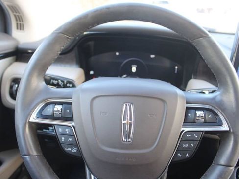 Used 2022 Lincoln Nautilus Reserve w/ Equipment Group 202A AWD/4WD image 26