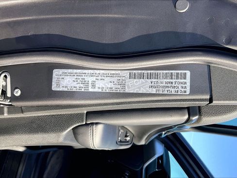 New 2025 Jeep Grand Cherokee Altitude AWD/4WD image 15