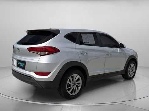 Used 2018 Hyundai Tucson SE FWD image 3